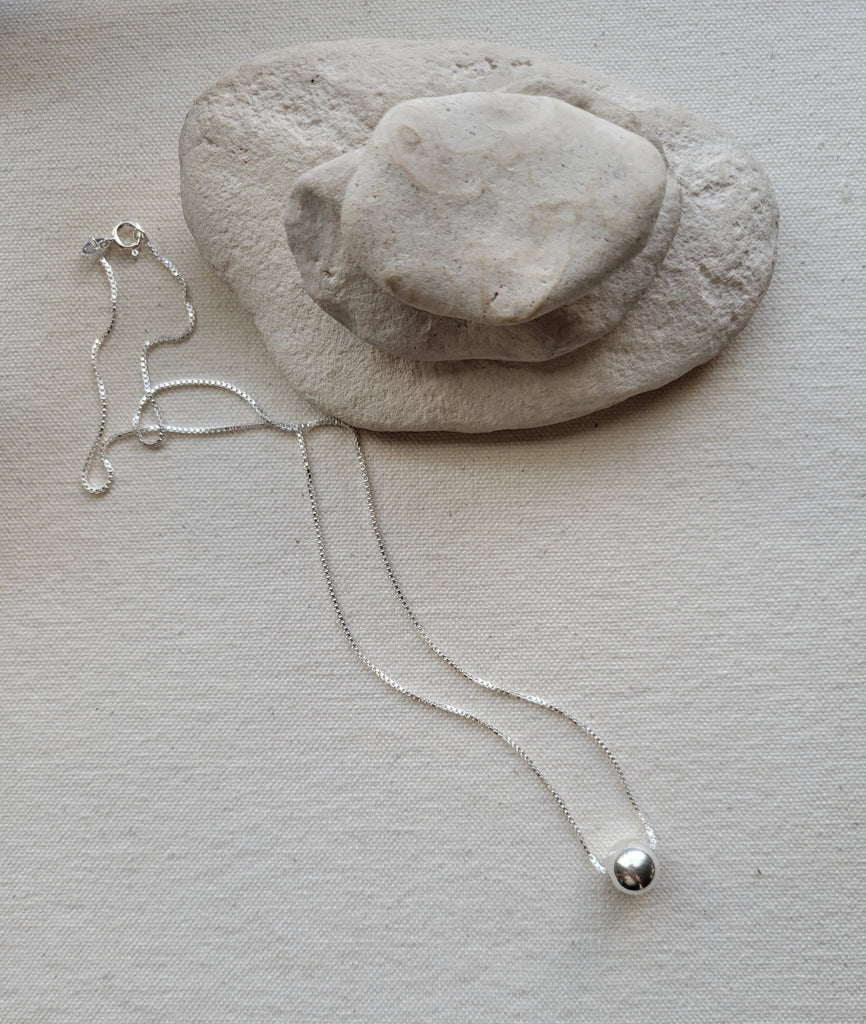 18" Silver Floating Ball Necklace