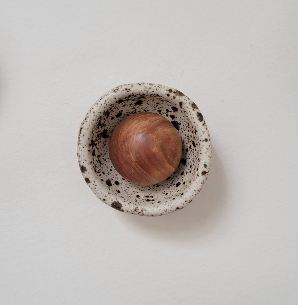 Wabi-Sabi Knobby Kusshi Wall Hooks - Quail Egg