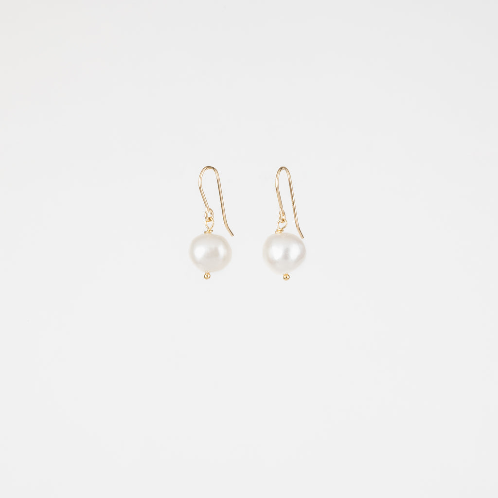 The Chloe - 10mm Freshwater Pearl Gold Earrings