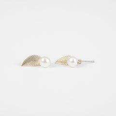 Golden Fall - Pearl Gold Leaf Removable Charm Earrings