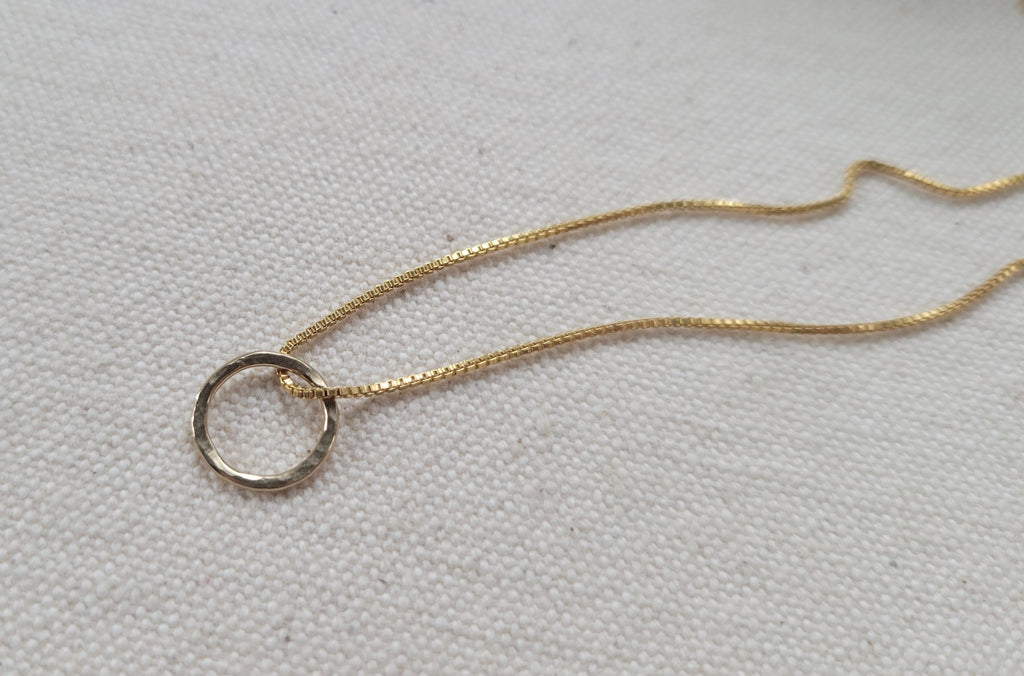 The Unity Gold - Hammered Gold Floating Circle Necklace