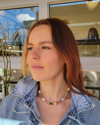 The Seventies Vibe - Multi Gemstone Gold Necklace
