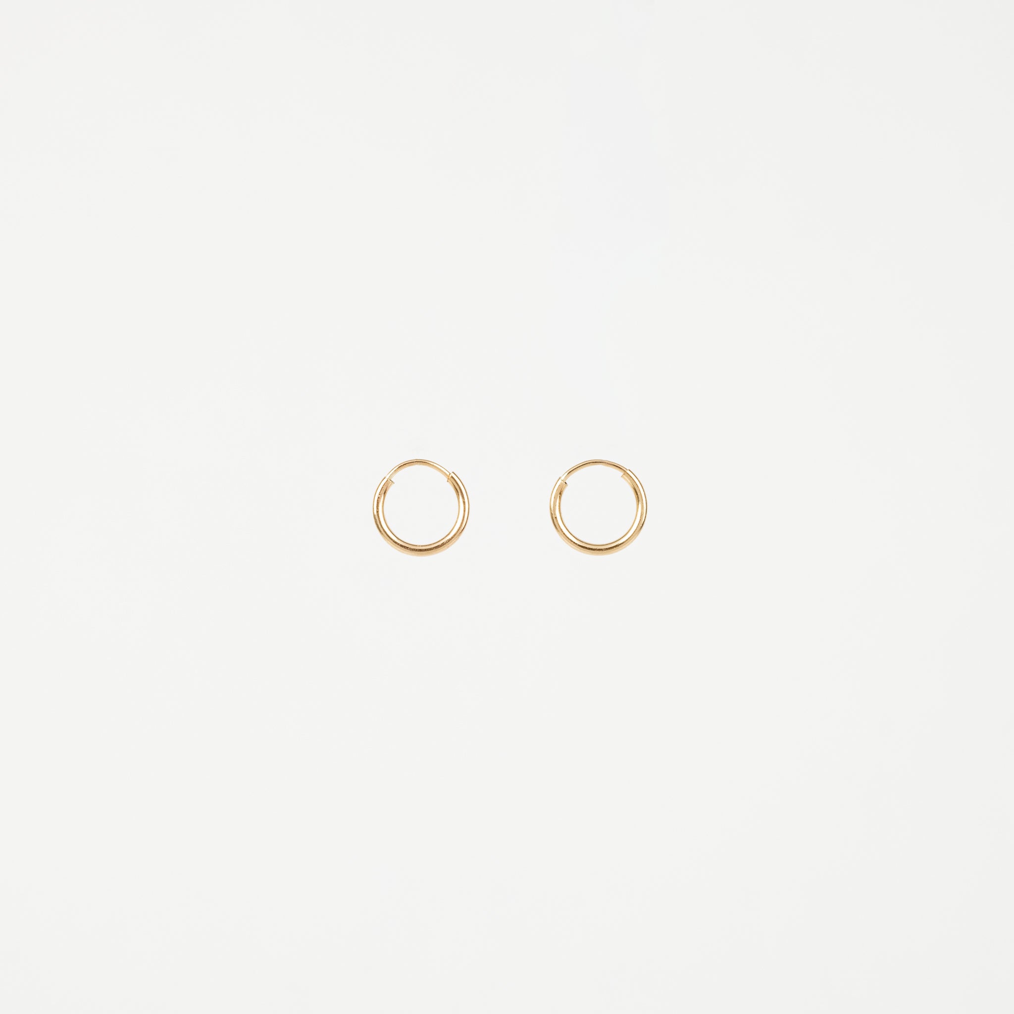 The Evelyn - 10mm Gold Sleeper Hoop Earrings