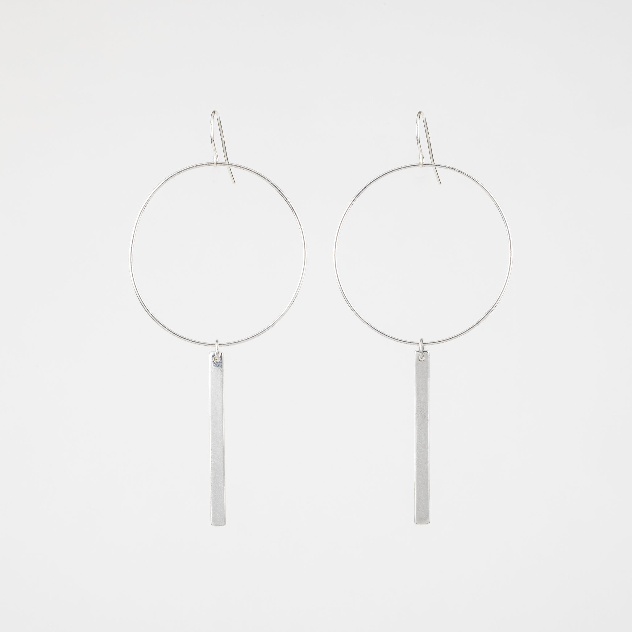 The Quinn - Silver Circle Bar Dangle Earrings