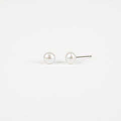 The Piper - 5mm Pearl Silver Stud Earrings